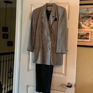 Suit Vintage Wool Suit by Oleg Cassini